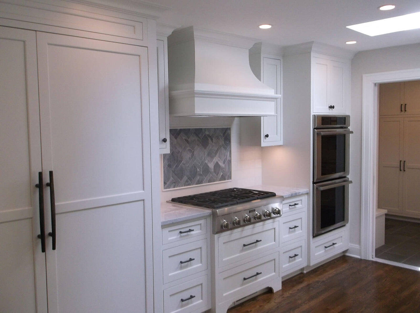 CUSTOM KITCHEN CABINETS