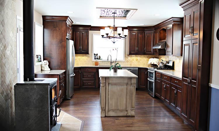 CUSTUM KITCHEN CABINETS